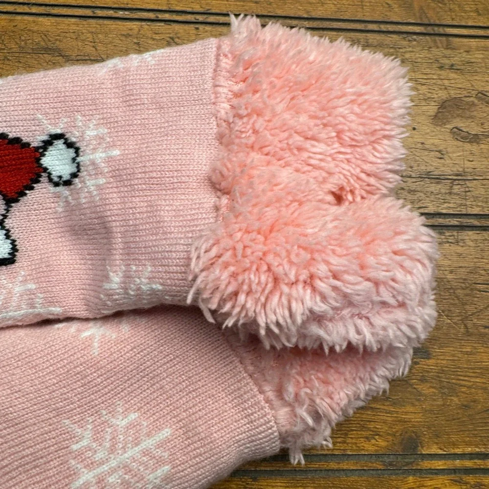 Hello Kitty Holiday Cozy Slipper Socks Red Buffalo Plaid Grippy Bottoms‎ Women